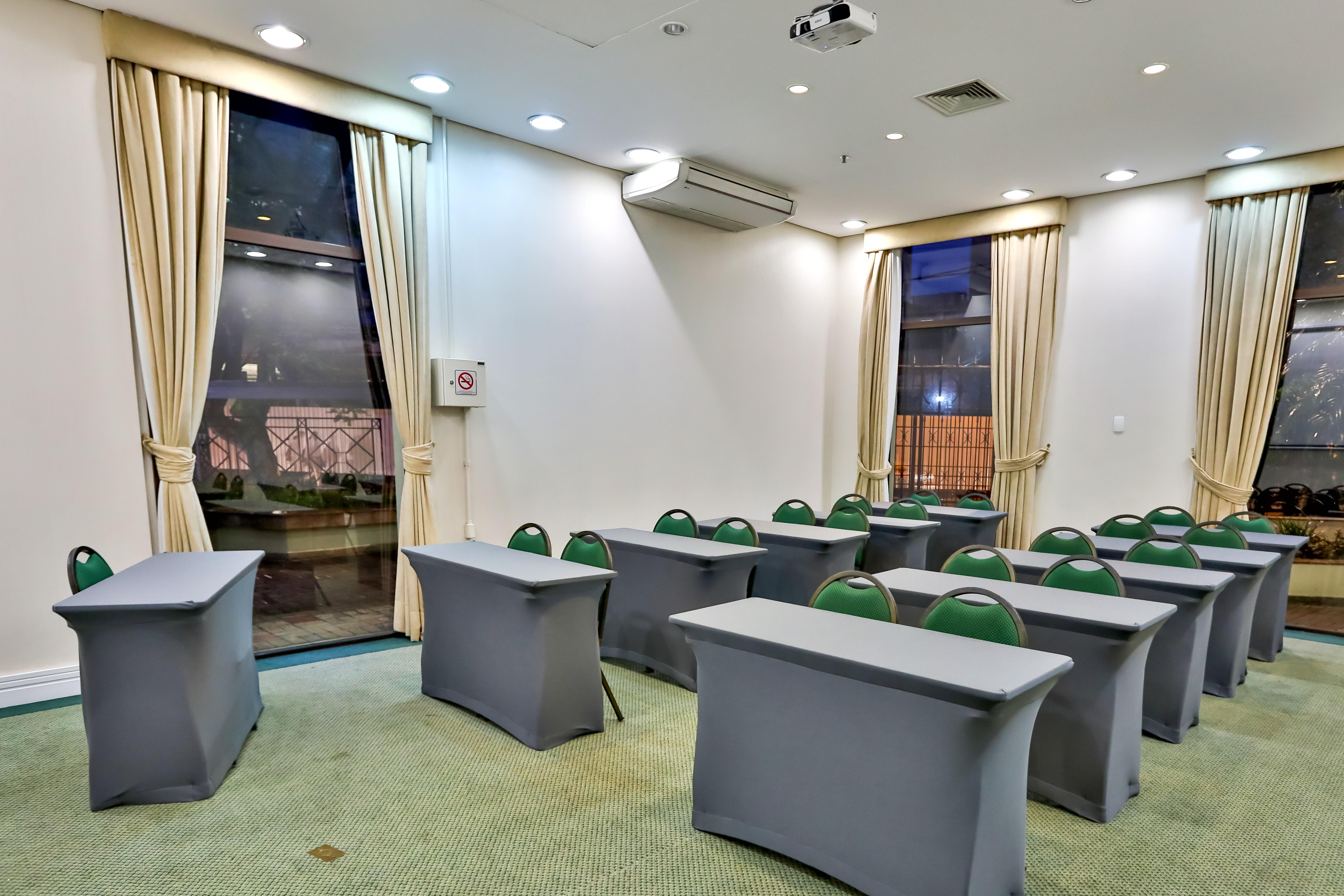 Quality Suites Vila Olimpia Sao Paulo Exterior photo